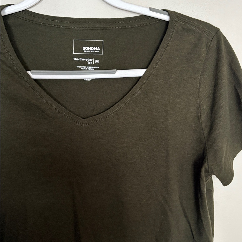 Sonoma Goods For Life Bundle of 3 V Neck the Everyday Tee Shirt Womens Medium - Picture 4 of 9